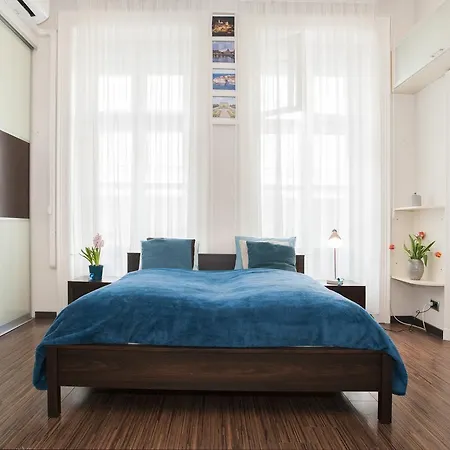Viktoria Apartamento